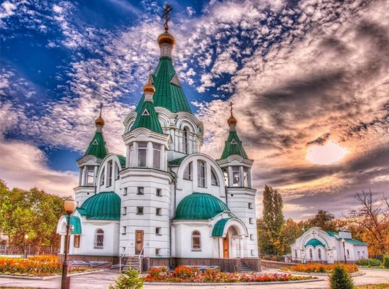 Beautiful Monastery - Diamond Painting Kit - diamond-painting-bliss.myshopify.com