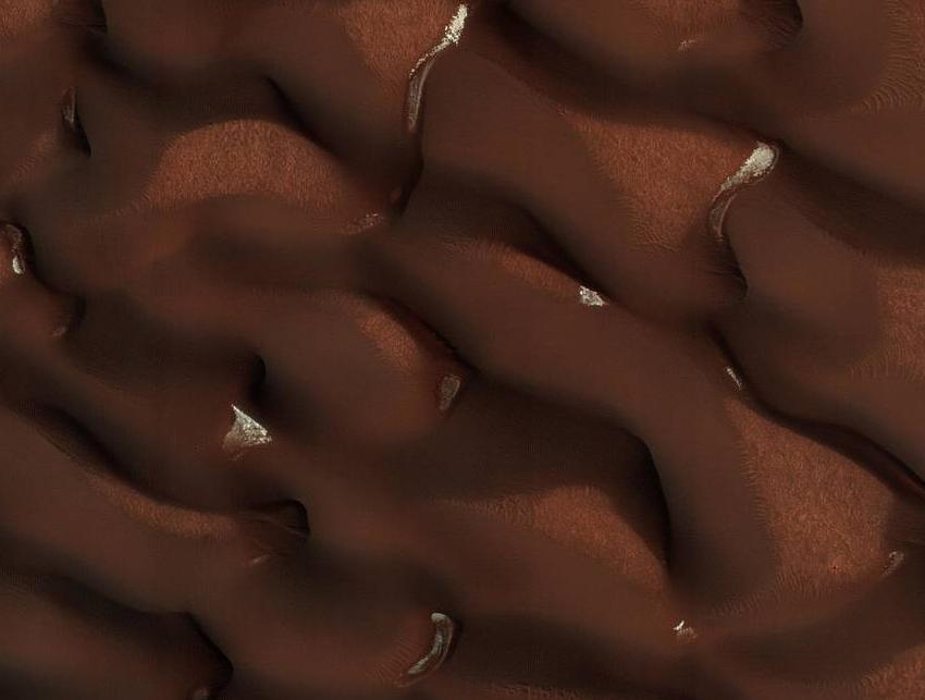 Patches of Snow on the Red Planet - diamond-painting-bliss.myshopify.com