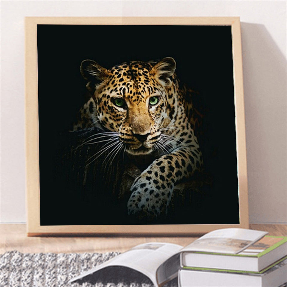 Hunting Tiger Special Diamond Painting