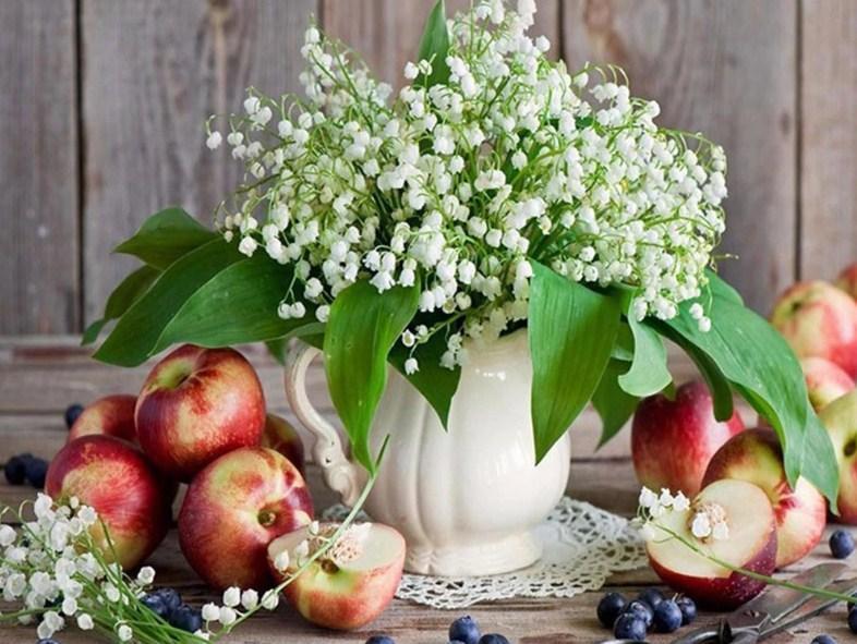 Blue Berries, Apples & Flower Vase - diamond-painting-bliss.myshopify.com