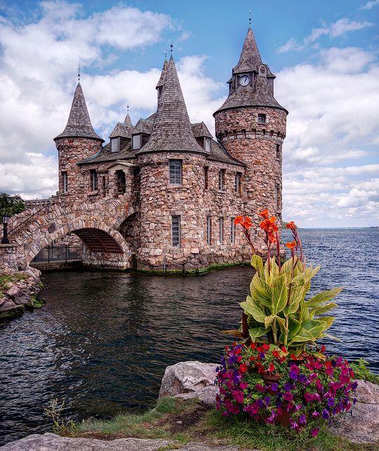 Castle Power House -Diamond Painting - diamond-painting-bliss.myshopify.com