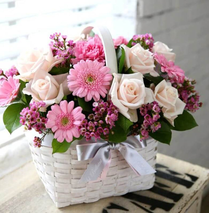 Gift Flowers Basket DIY Painting - diamond-painting-bliss.myshopify.com