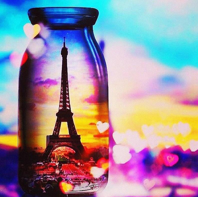 Paris View in Glass Bottle - diamond-painting-bliss.myshopify.com