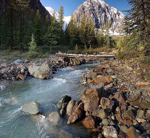 Snowy Mountain & Water Stream - diamond-painting-bliss.myshopify.com