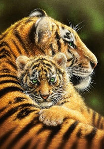 Tiger & Cub Hugging - diamond-painting-bliss.myshopify.com