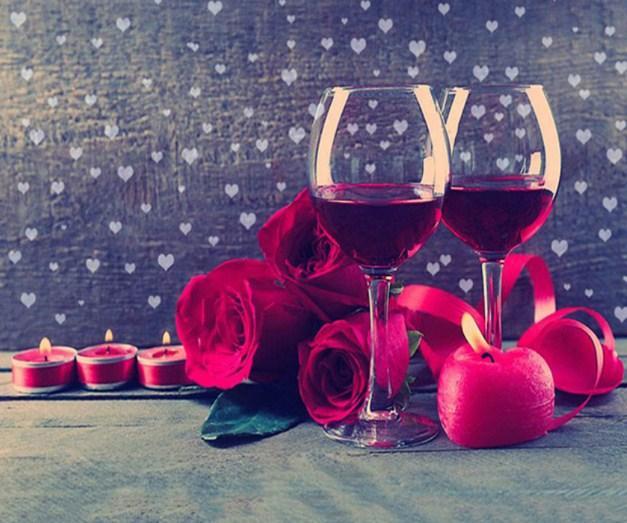 Vine Glasses & Red Roses Diamond Painting - diamond-painting-bliss.myshopify.com